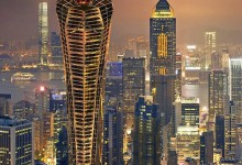 俄罗斯建筑师设计眼镜蛇塔 张大嘴做攻击状相似度极高