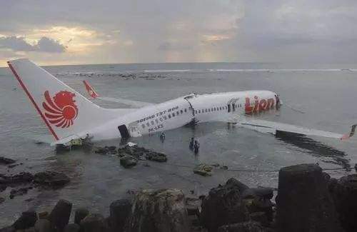 波音737，一些航空业内人士称为“世界上最危险”的飞机！