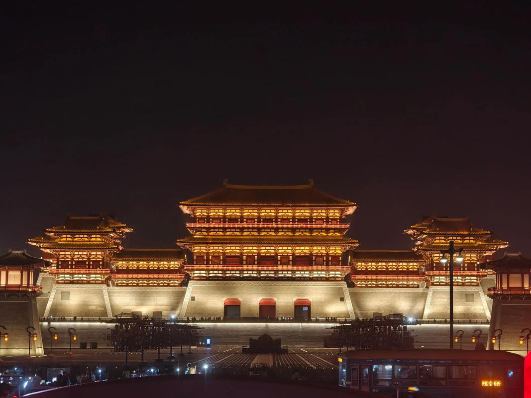 【洛阳旅游】应天门游玩攻略｜白天看古迹，晚上看夜景